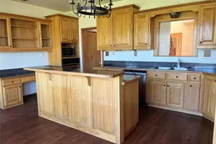 427 Grover Dallas, Weatherford, TX 76088 - Photo 5