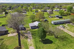 556 Oxbow Ct, Burleson, TX 76028 - Photo 27