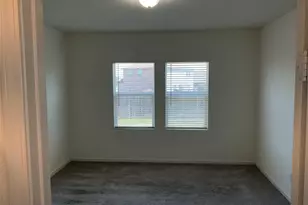 13212 Ridings Dr, Fort Worth, TX 76052 - Photo 17