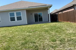 13212 Ridings Dr, Fort Worth, TX 76052 - Photo 9