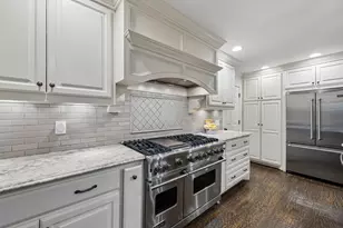 9616 Shadydale Ln, Dallas, TX 75238 - Photo 13