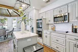 2600 Belmeade Dr, Carrollton, TX 75006 - Photo 11