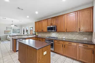 1121 London Dr, Frisco, TX 75036 - Photo 13