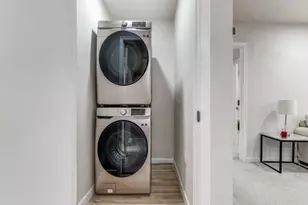 10017 Regal Park Ln, Dallas, TX 75230 - Photo 11