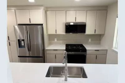 3550 Ridgeoak Way, Farmers Branch, TX 75234 - Photo 9