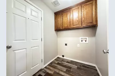 309 Linda Drive, Burleson, TX 76028 - Photo 9