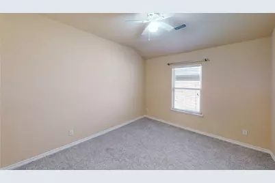 4524 Lakeside Hollow Street, Fort Worth, TX 76262 - Photo 13