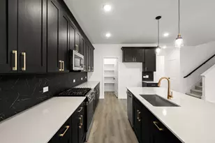 681 Tyronza Dr, Justin, TX 76247 - Photo 11