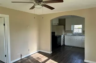 104 W Wilson Ave, Whitney, TX 76692 - Photo 3