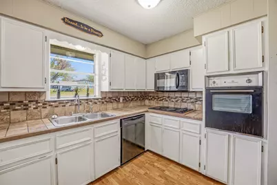 925 N Kirk Street, Hico, TX 76457 - Photo 9