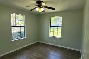 1701 Saddle Rd, Granbury, TX 76049 - Photo 11