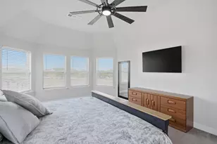 704 Cactus Crk Ct, Godley, TX 76044 - Photo 15