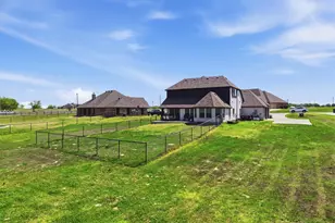 704 Cactus Crk Ct, Godley, TX 76044 - Photo 27
