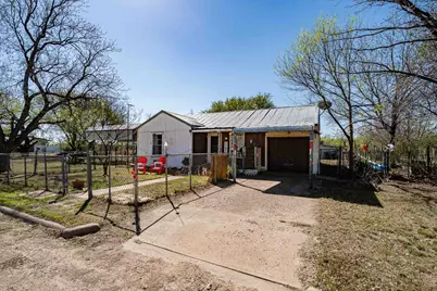 814 Texas Street, Stamford, TX 79553 - Photo 3