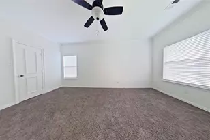 4508 Champion Hill Dr, Grand Prairie, TX 75052 - Photo 11