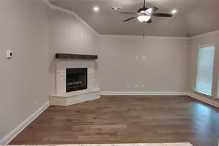 205 Violet Dr, Waxahachie, TX 75165 - Photo 9