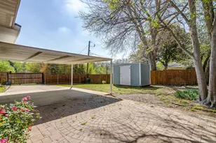 8808 Westfield Dr, Dallas, TX 75243 - Photo 31