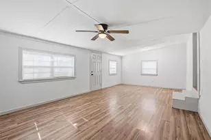 1100 SE 9th St, Mineral Wells, TX 76067 - Photo 15