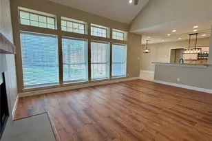 2112 Stonegate Dr, Carrollton, TX 75010 - Photo 3