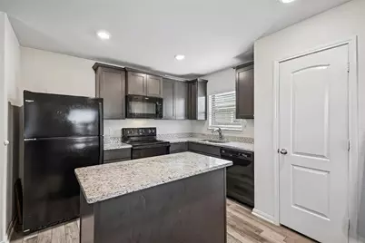 8401 Steel Dust Drive, Fort Worth, TX 76179 - Photo 7