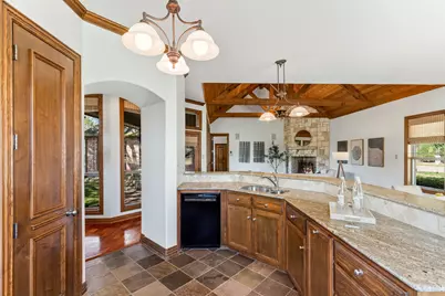 915 Glen Meadow Court, Garland, TX 75044 - Photo 19