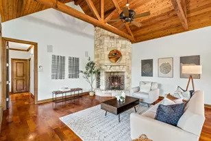 915 Glen Meadow Ct, Garland, TX 75044 - Photo 11