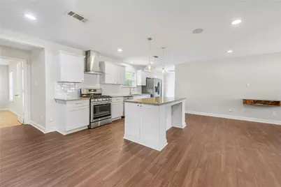 3042 Amber Lane, Farmers Branch, TX 75234 - Photo 5