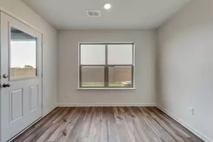 9817 Dan Meyer Dr, Fort Worth, TX 76140 - Photo 7