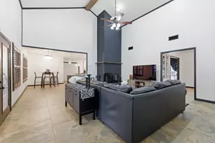 1613 Glasgow Dr, Arlington, TX 76015 - Photo 13