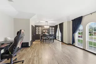 1613 Glasgow Dr, Arlington, TX 76015 - Photo 7