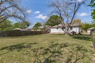 710 Morris Dr, Garland, TX 75040 - Photo 11