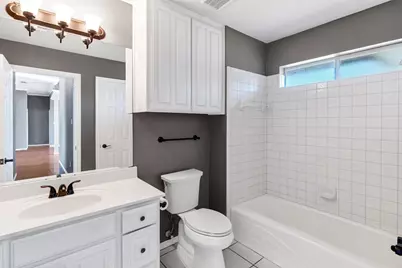 9219 Hanging Moss Drive, Granbury, TX 76049 - Photo 17