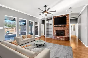 9219 Hanging Moss Dr, Granbury, TX 76049 - Photo 3