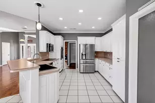 9219 Hanging Moss Dr, Granbury, TX 76049 - Photo 7