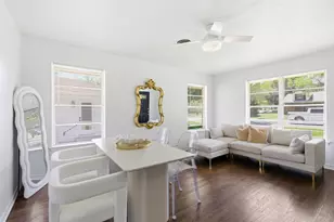 6565 Ascot Ln, Dallas, TX 75214 - Photo 17