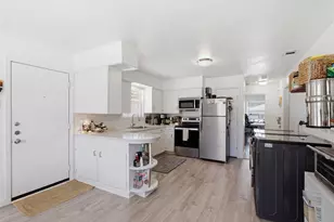 6565 Ascot Ln, Dallas, TX 75214 - Photo 13