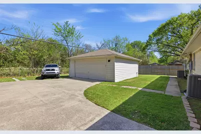 6565 Ascot Lane, Dallas, TX 75214 - Photo 31