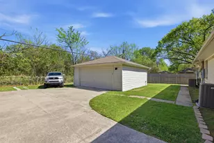 6565 Ascot Ln, Dallas, TX 75214 - Photo 31