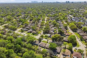 6565 Ascot Ln, Dallas, TX 75214 - Photo 35