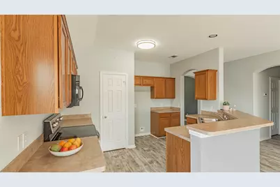 704 Cedar Cove Drive, Princeton, TX 75407 - Photo 9