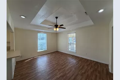 1402 N Commerce Street, Fort Worth, TX 76164 - Photo 5