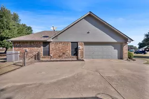 1020 Oak Hollow Ln, Seagoville, TX 75159 - Photo 29