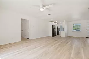 318 Price Dr, Lewisville, TX 75067 - Photo 9