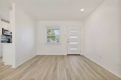 318 Price Drive, Lewisville, TX 75067 - Photo 5