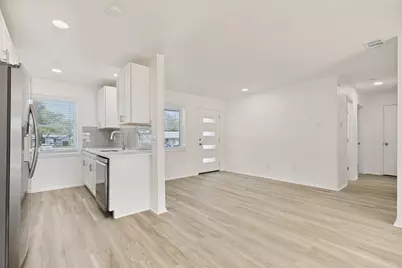 318 Price Drive, Lewisville, TX 75067 - Photo 7