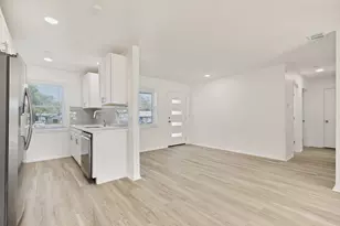 318 Price Dr, Lewisville, TX 75067 - Photo 7