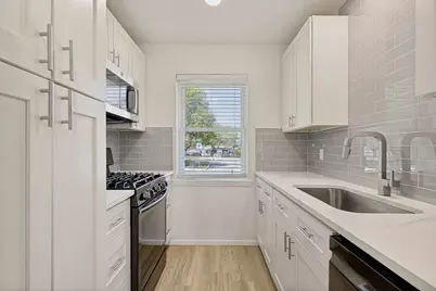 318 Price Drive, Lewisville, TX 75067 - Photo 17