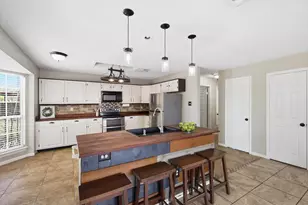 1520 Warwick Dr, Mansfield, TX 76063 - Photo 13