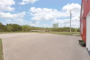 420 Overlook Dr, Cleburne, TX 76033 - Photo 31
