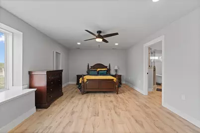 420 Overlook Drive, Cleburne, TX 76033 - Photo 13
